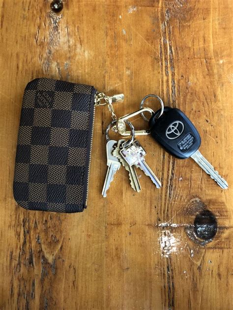 portachiavi louis vuitton auto|Louis Vuitton car key holder.